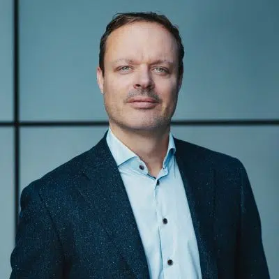 Portrait photo of Martijn, photographed by Joep van Drunen. Business portrait for professional use. Joep van Drunen Photography